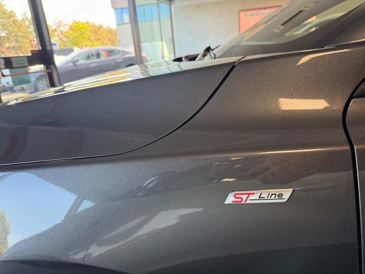 Ford Focus 1.0 EcoBoost Hybrid 125 CV 5p. ST-Line