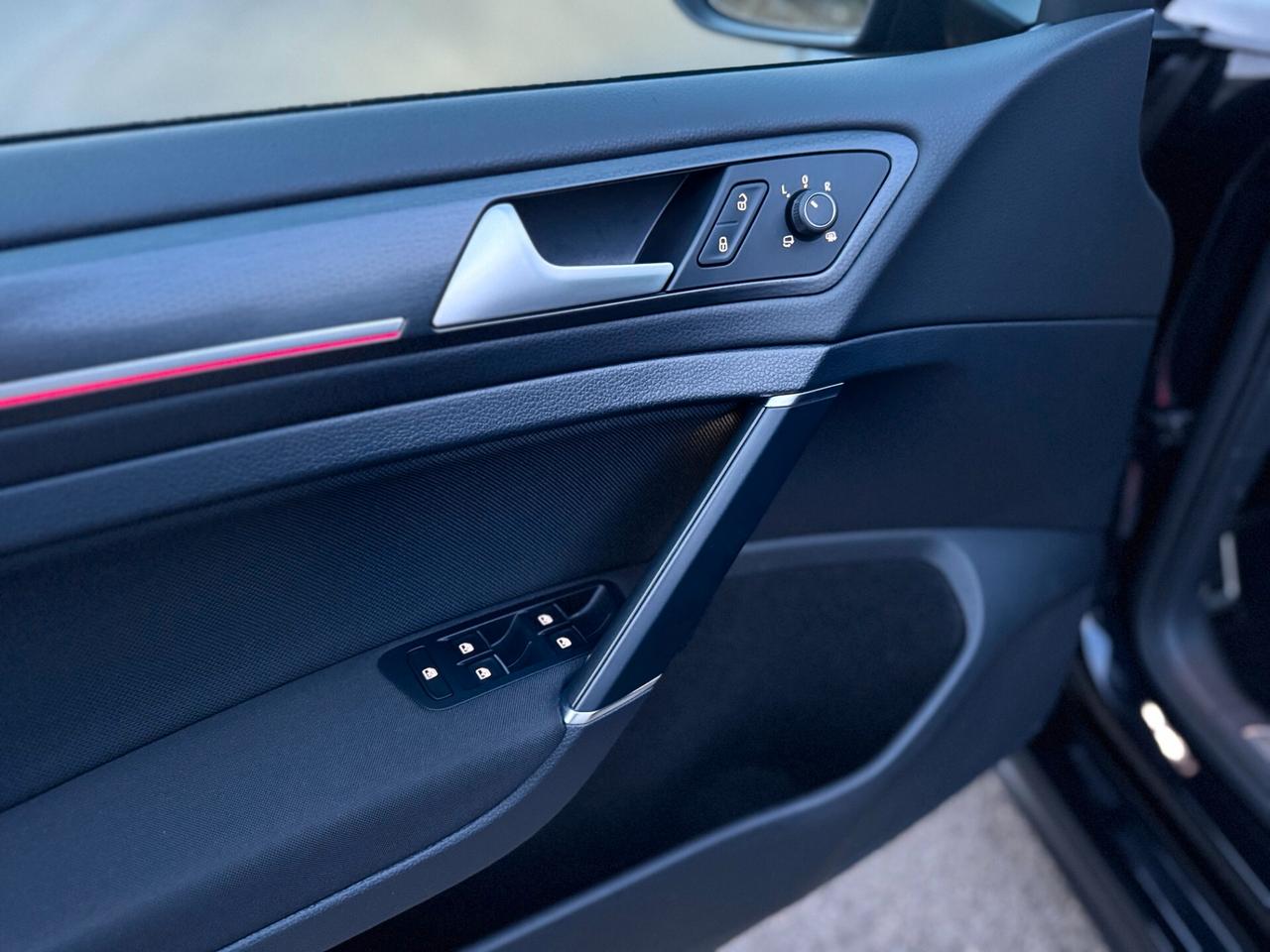 Volkswagen Golf 7.5 GTI Performance 245 CV TETTO*DSG*FULL