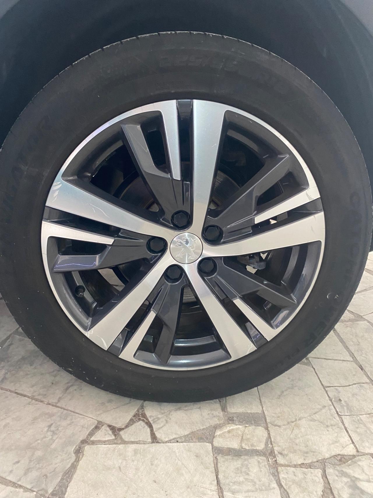Peugeot 3008 ALLURE park