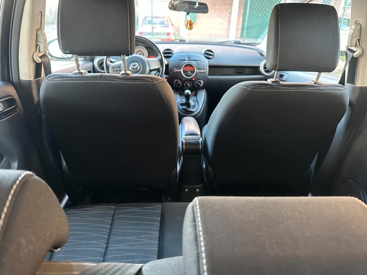 Mazda 2 1.3 (12 RATE)