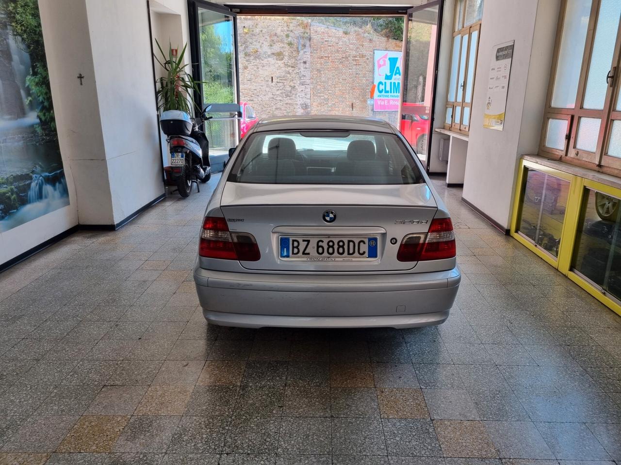 Bmw 320 320d 150cv Eletta, NAVI, XENON, LETTORE DVD