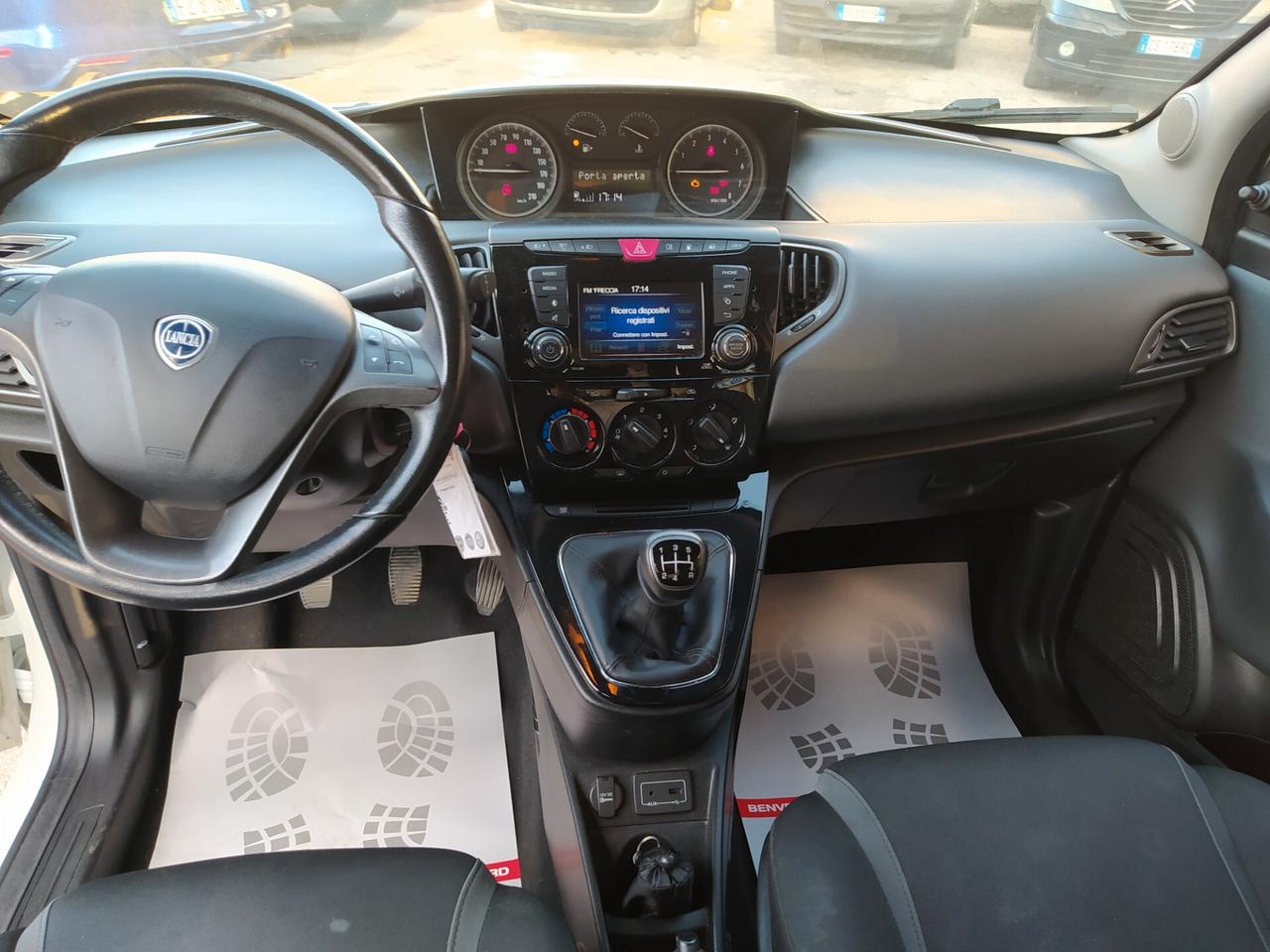 Lancia Ypsilon 1.2 69 CV 5 porte GPL Ecochic Gold Neopatentati