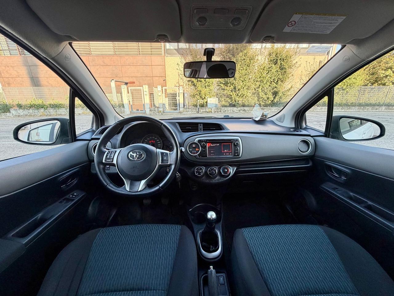 Toyota Yaris 1.0benz 2012 120.000km per neopatentati