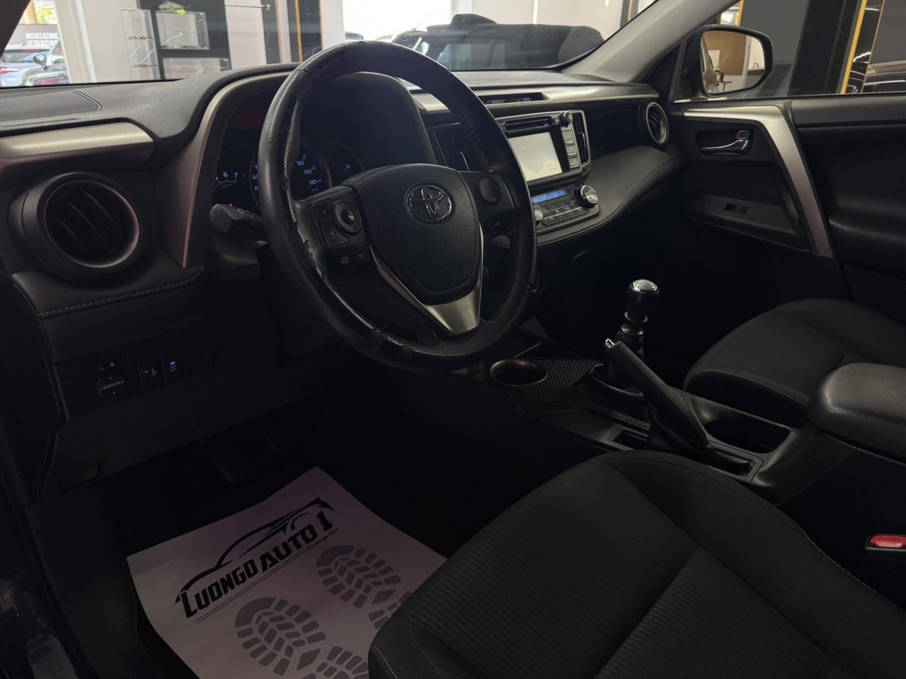 Toyota RAV4 2.0 D-4D 2WD Full Optional