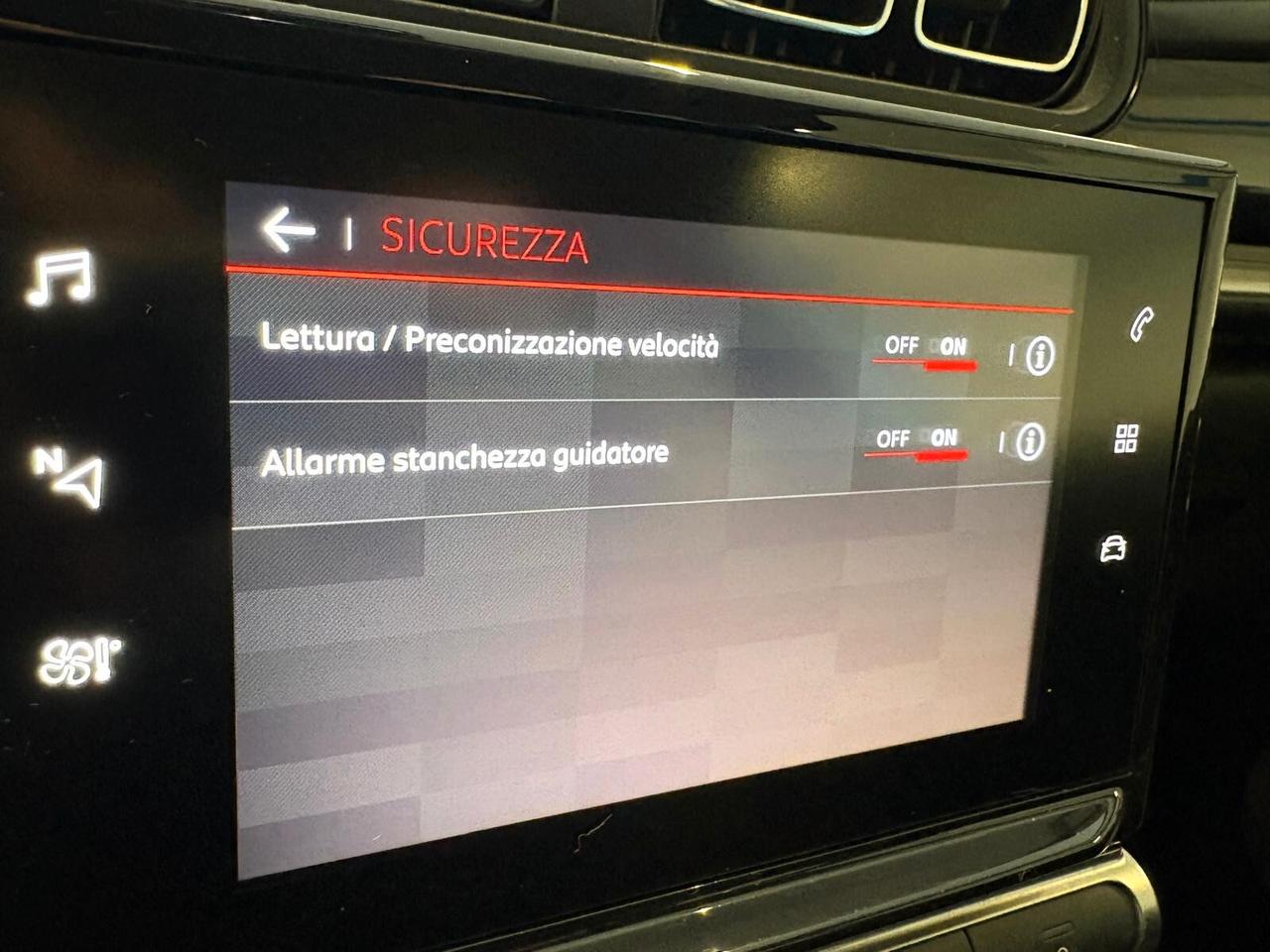 Citroen C3 SHINE PureTech 82 mt 67000 KM