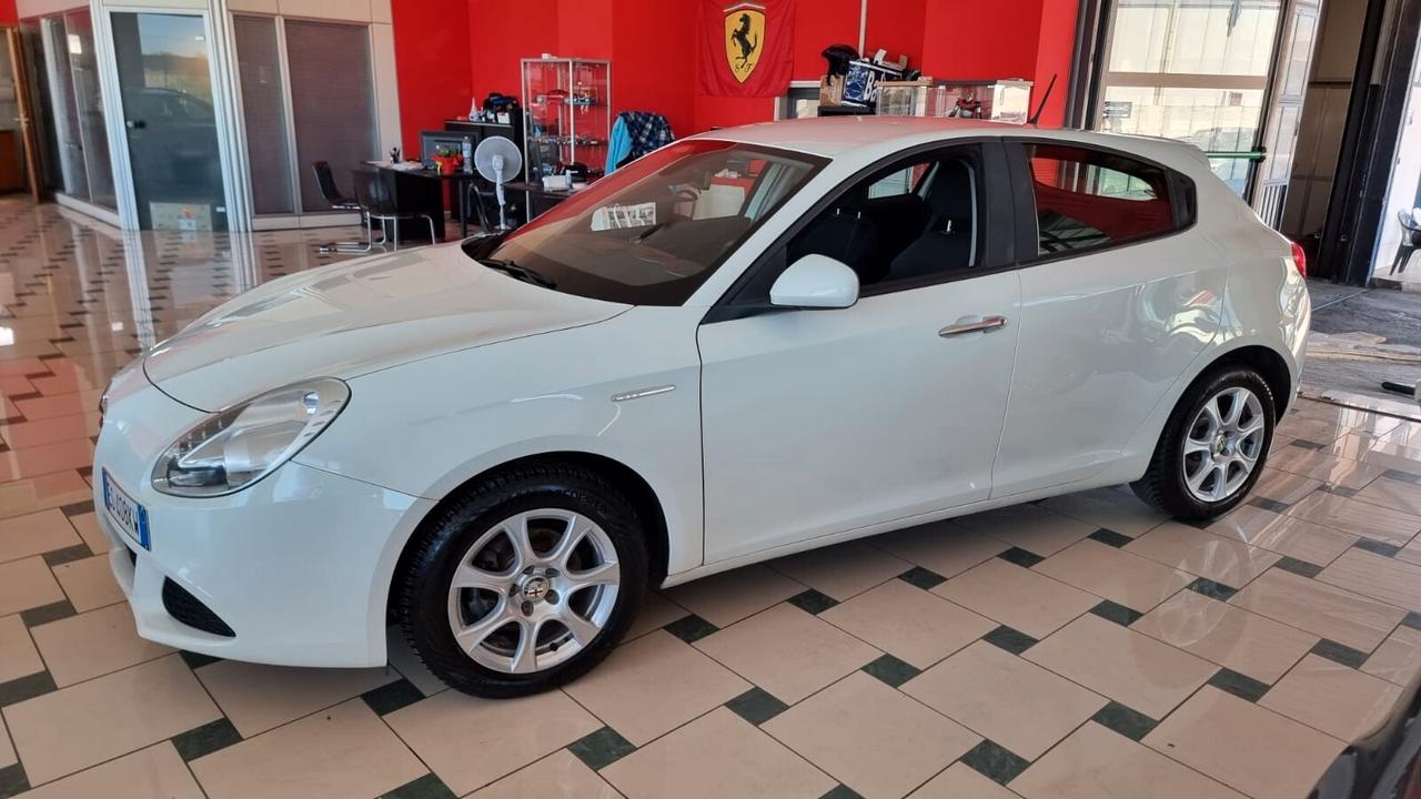 Alfa Romeo Giulietta 1.6 JTDm-2 105 CV Exclusive