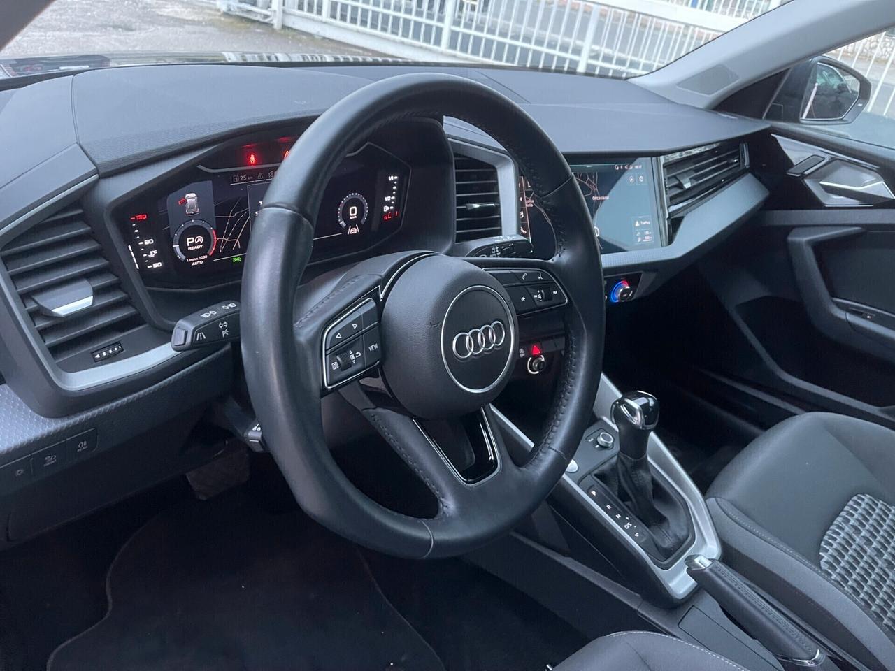 Audi A1 citycarver 30 TFSI S tronic Admired