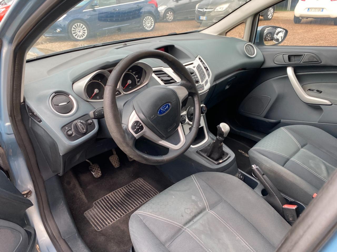 FORD FIESTA 1.4 TDCI ANNO 2009 TITANIUM