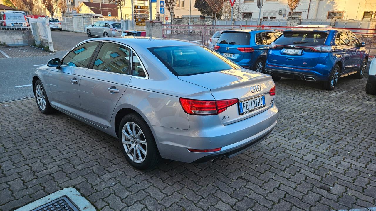 Audi A4 40 2.0 tdi Sport quattro 190cv s-tronic