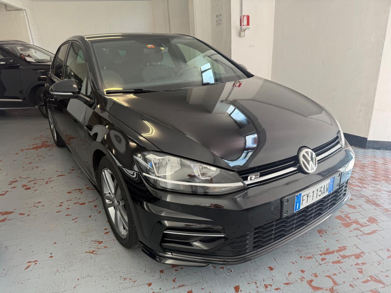 Volkswagen Golf 2.0 TDI DSG 5p R-LINE BlueMotion Technology