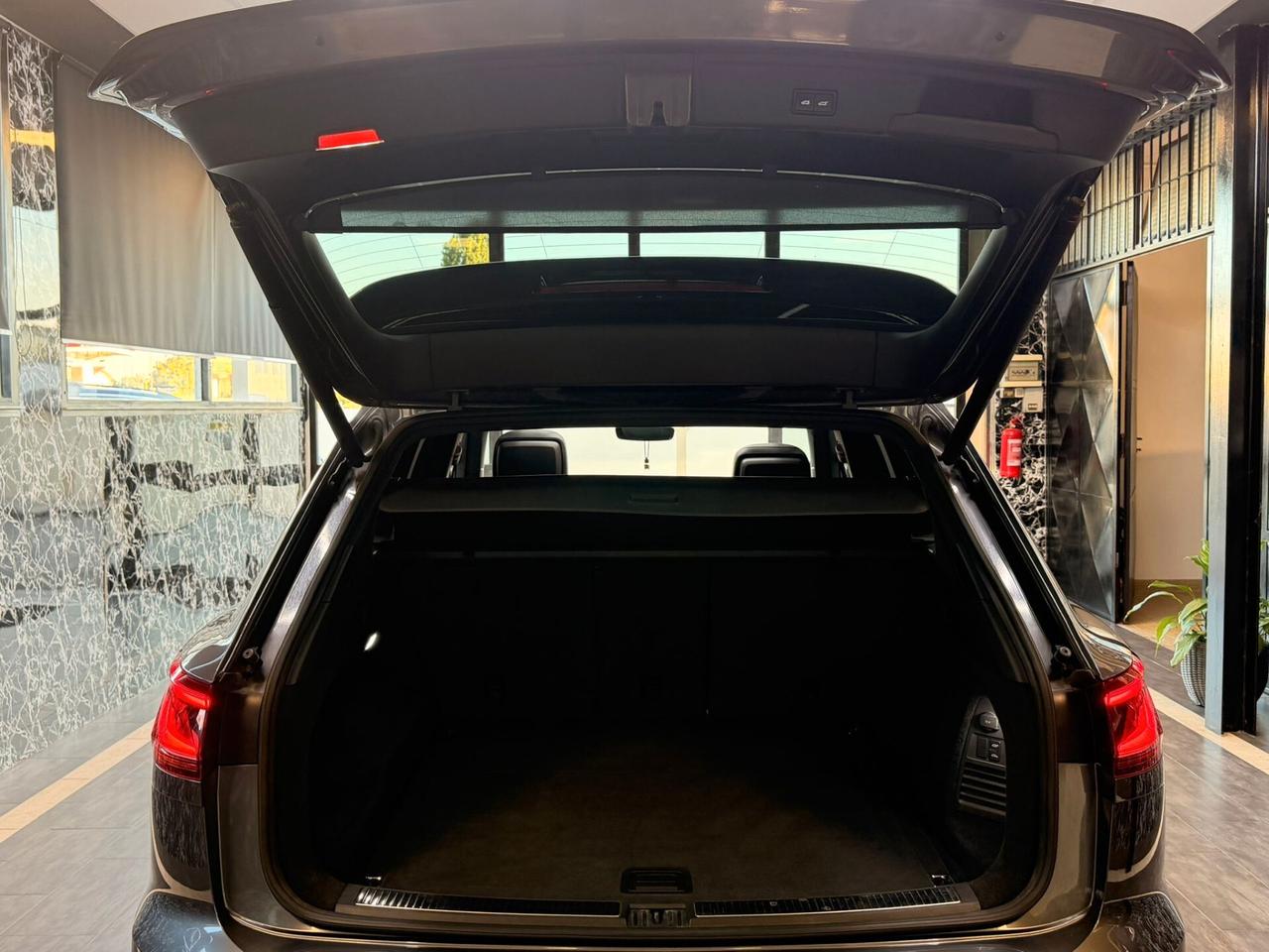 Volkswagen Touareg 3.0 V6 TDI SCR R-Line