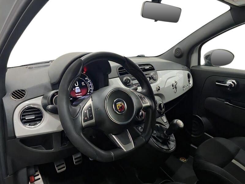 Abarth 500 1.4 T-Jet 135cv