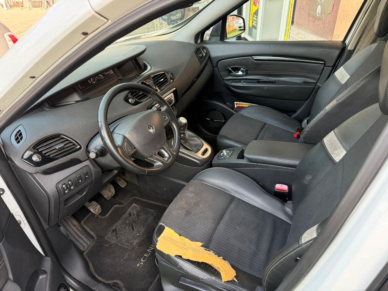 Renault Scenic XMod 1.5 dCi 110CV