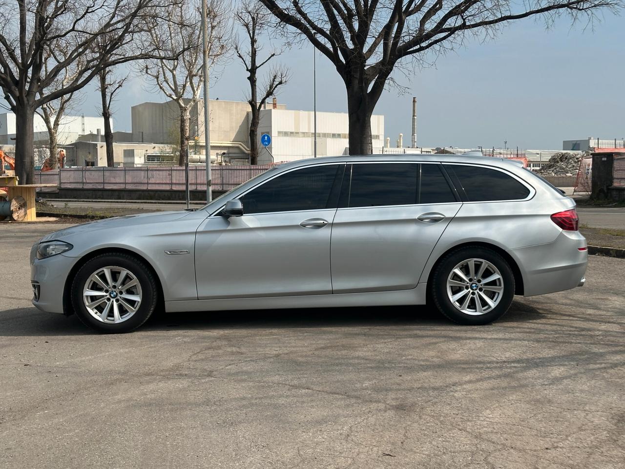 Bmw 520 520d xDrive Touring Luxury