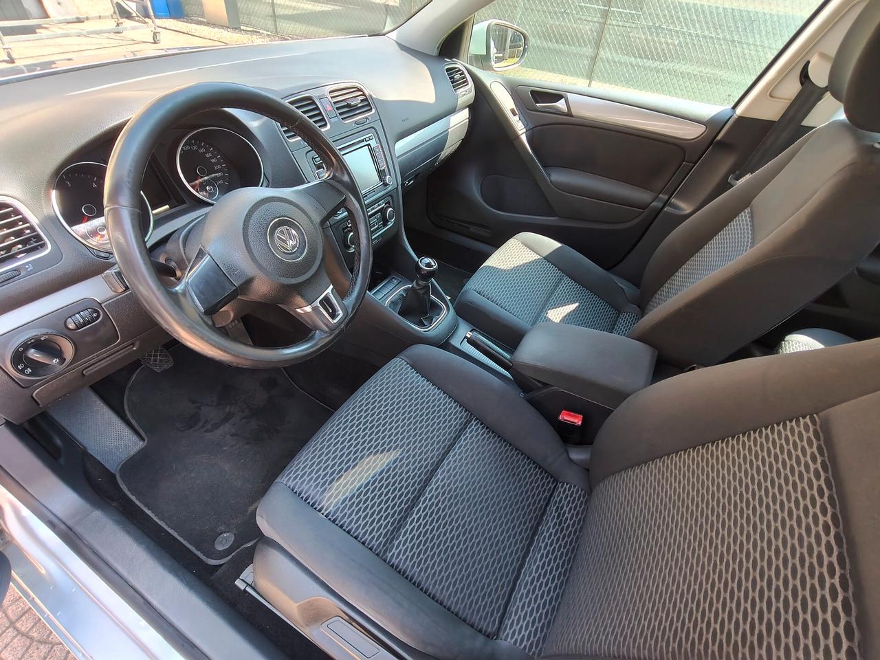 Volkswagen Golf 6 Diesel 1.6 TDI DPF Comfortline