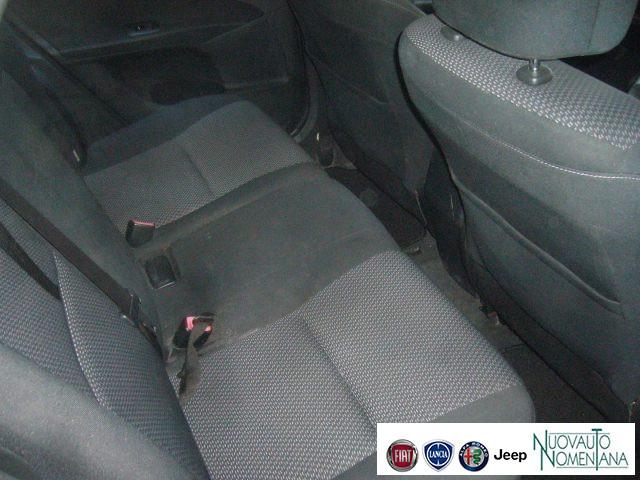 TOYOTA Auris 2.0 D-4D DPF 5porte Sol