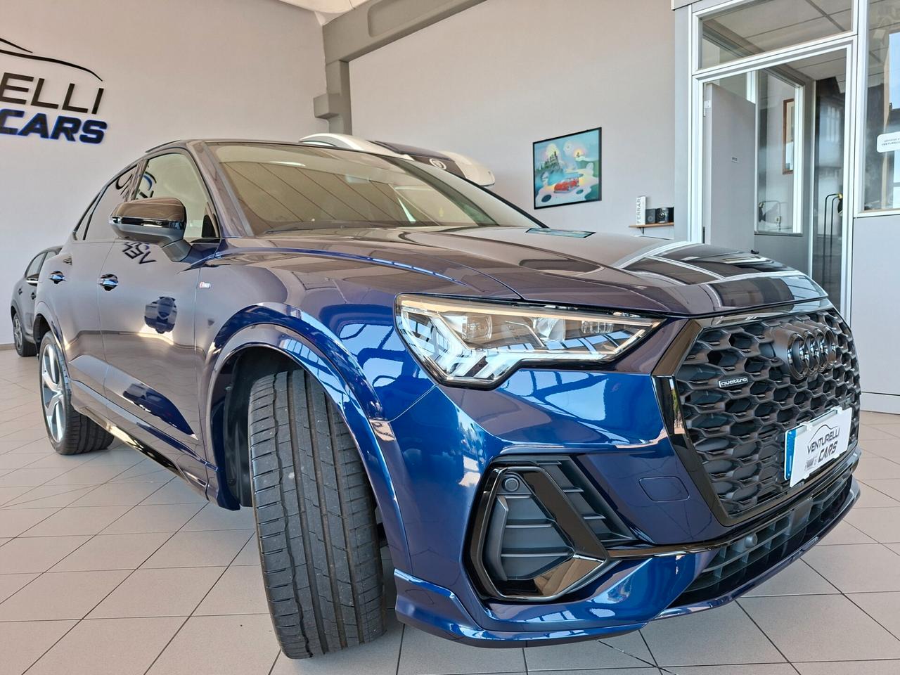 Audi Q3 SPB 35 TDI quattro S tronic line edition CON TETTO