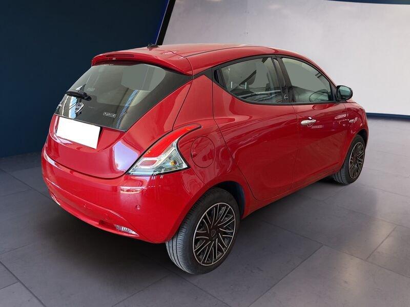 Lancia Ypsilon III 2015 1.0 hybrid Gold s&s 70cv