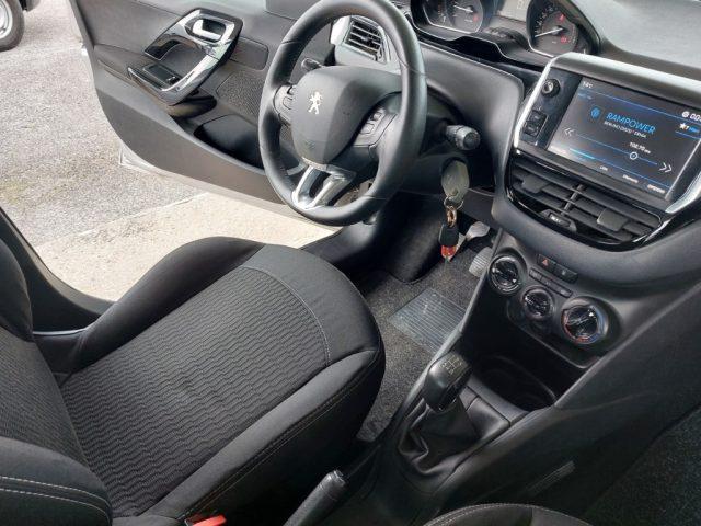 PEUGEOT 208 1.2 PureTech Allure 5 porte Neopatentati