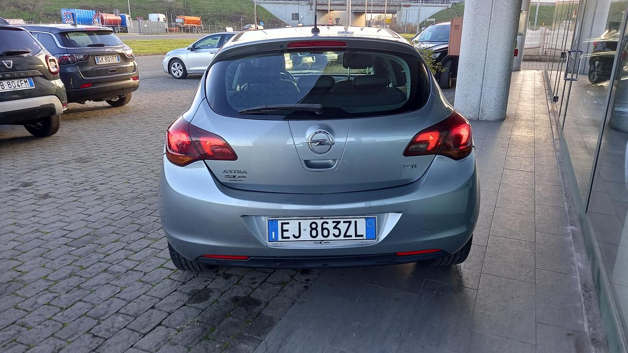Opel Astra 1.7 CDTI 125CV 5 porte Cosmo