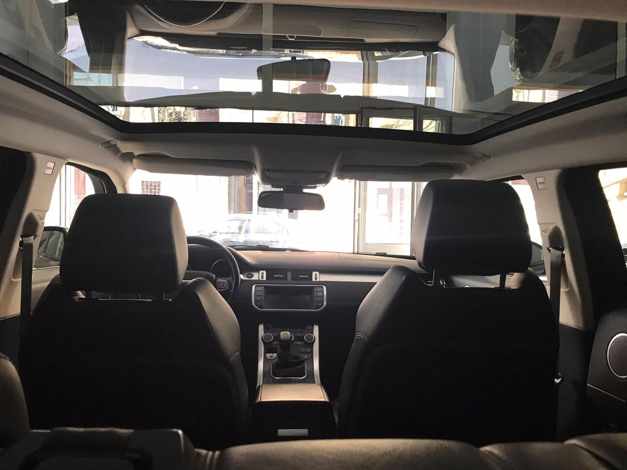 Land Rover Evoque 2.2 TD4 5p. PRESTIGE PANORAMICO