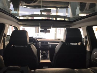Land Rover Evoque 2.2 TD4 5p. PRESTIGE PANORAMICO