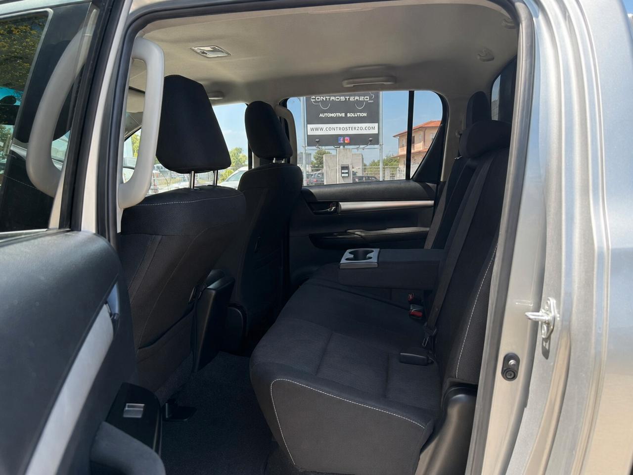 Toyota Hilux 2.4 D-4D 4WD 4 porte Double Cab Comfort