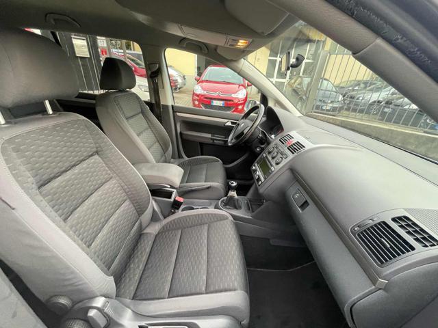 VOLKSWAGEN Touran 2.0 Highline Ecofuel 7 posti