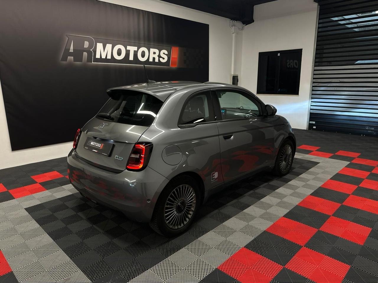 Fiat 500 500e Berlina 42 kWh Icon