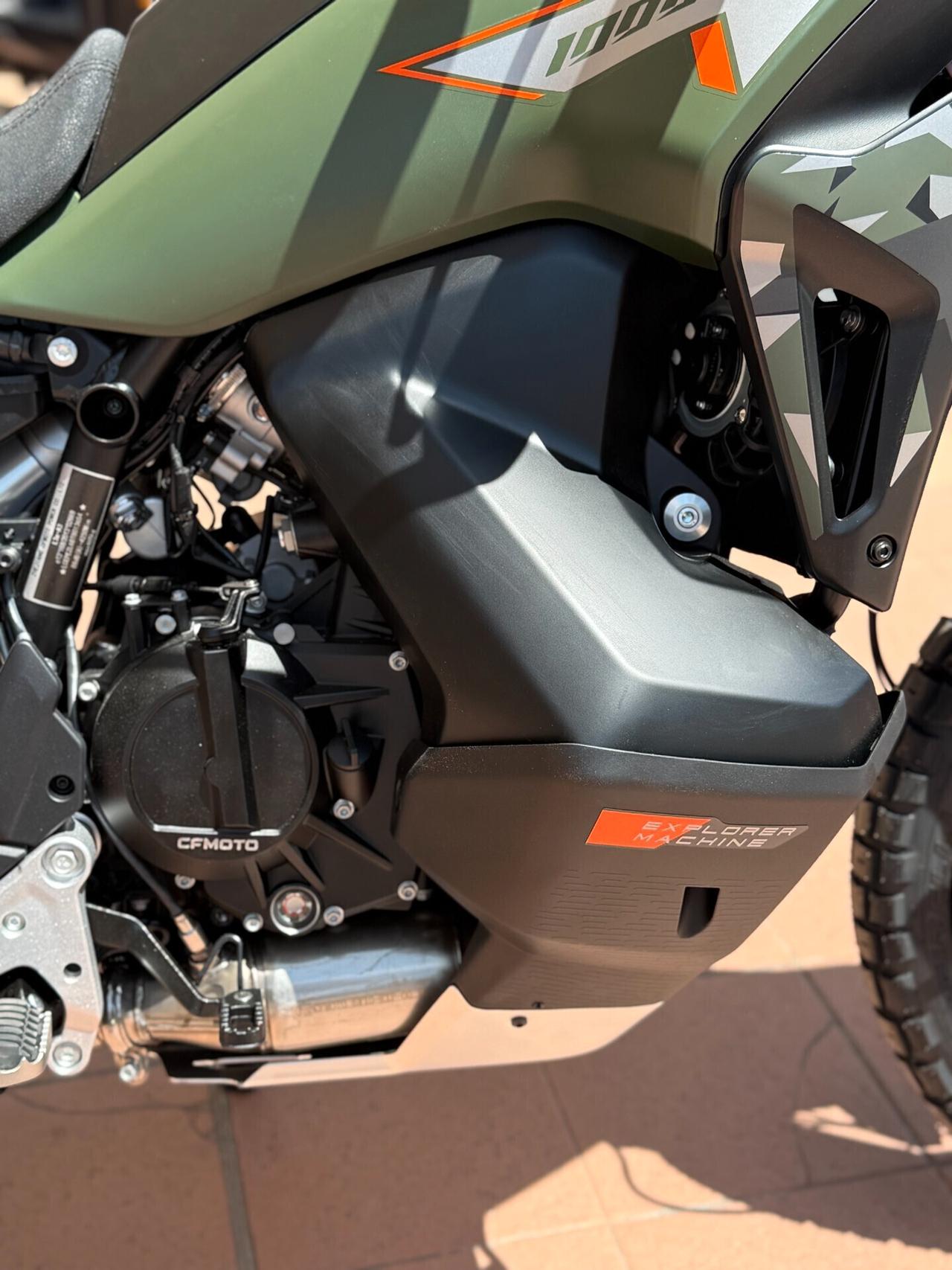 CFMOTO MT-X 1000