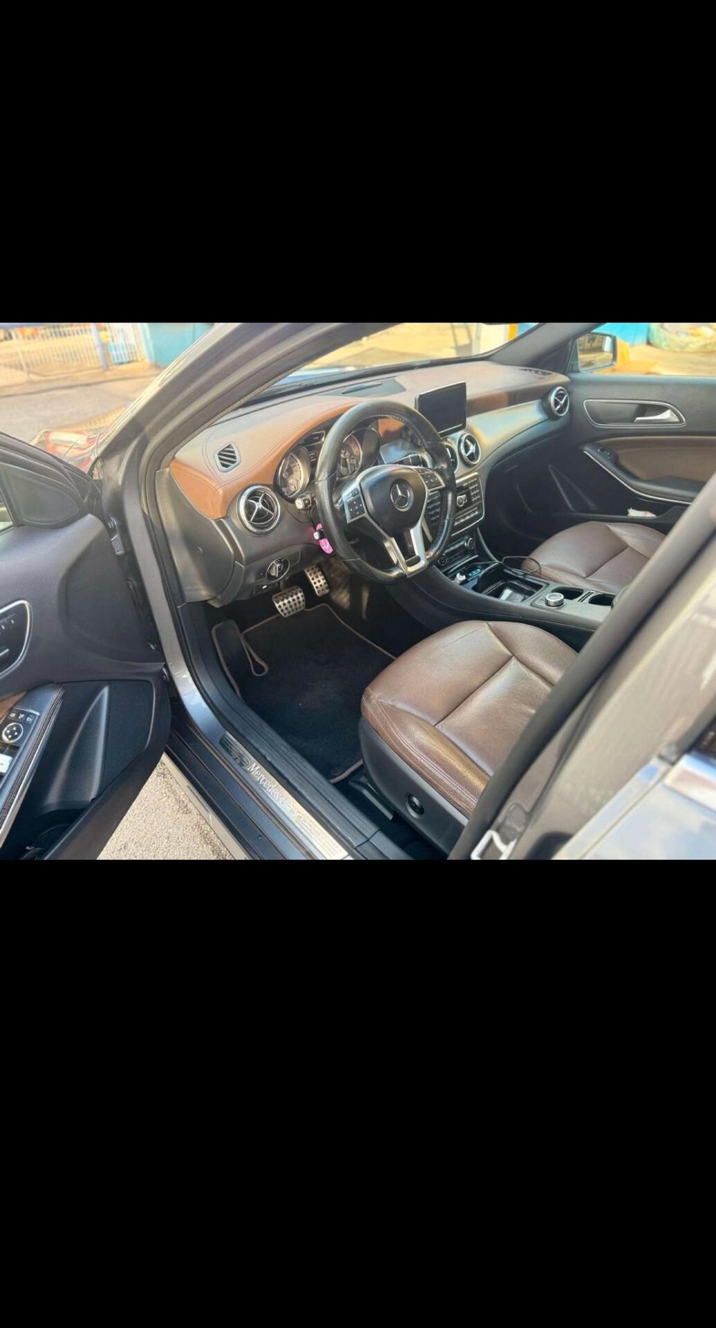 Mercedes-benz GLA 200 d Automatic Premium