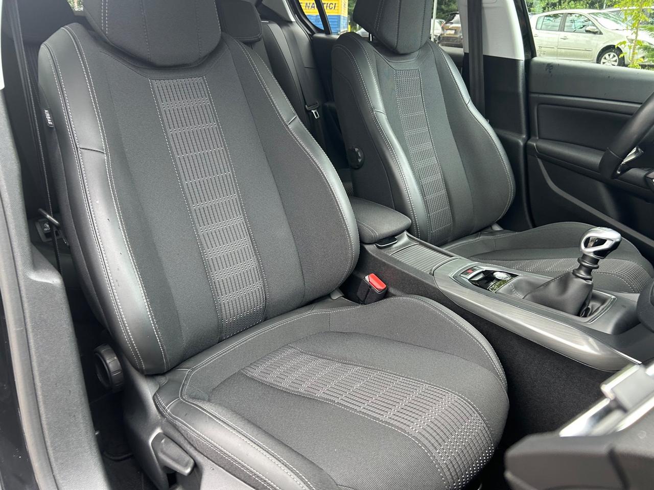 Peugeot 308 PureTech Turbo 130 S&S Allure* 73000 Km *