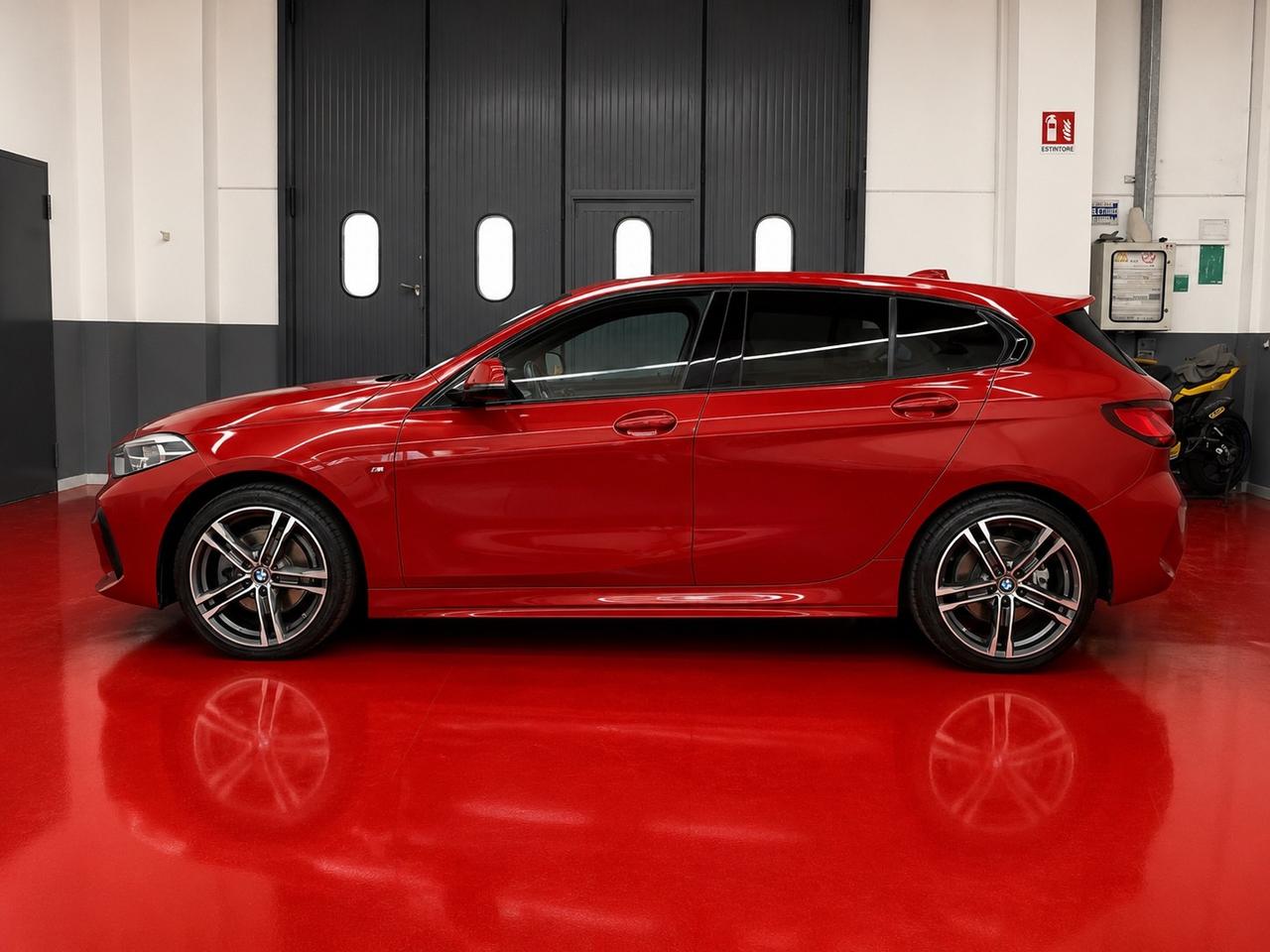 Bmw 116 116d 5p. Msport
