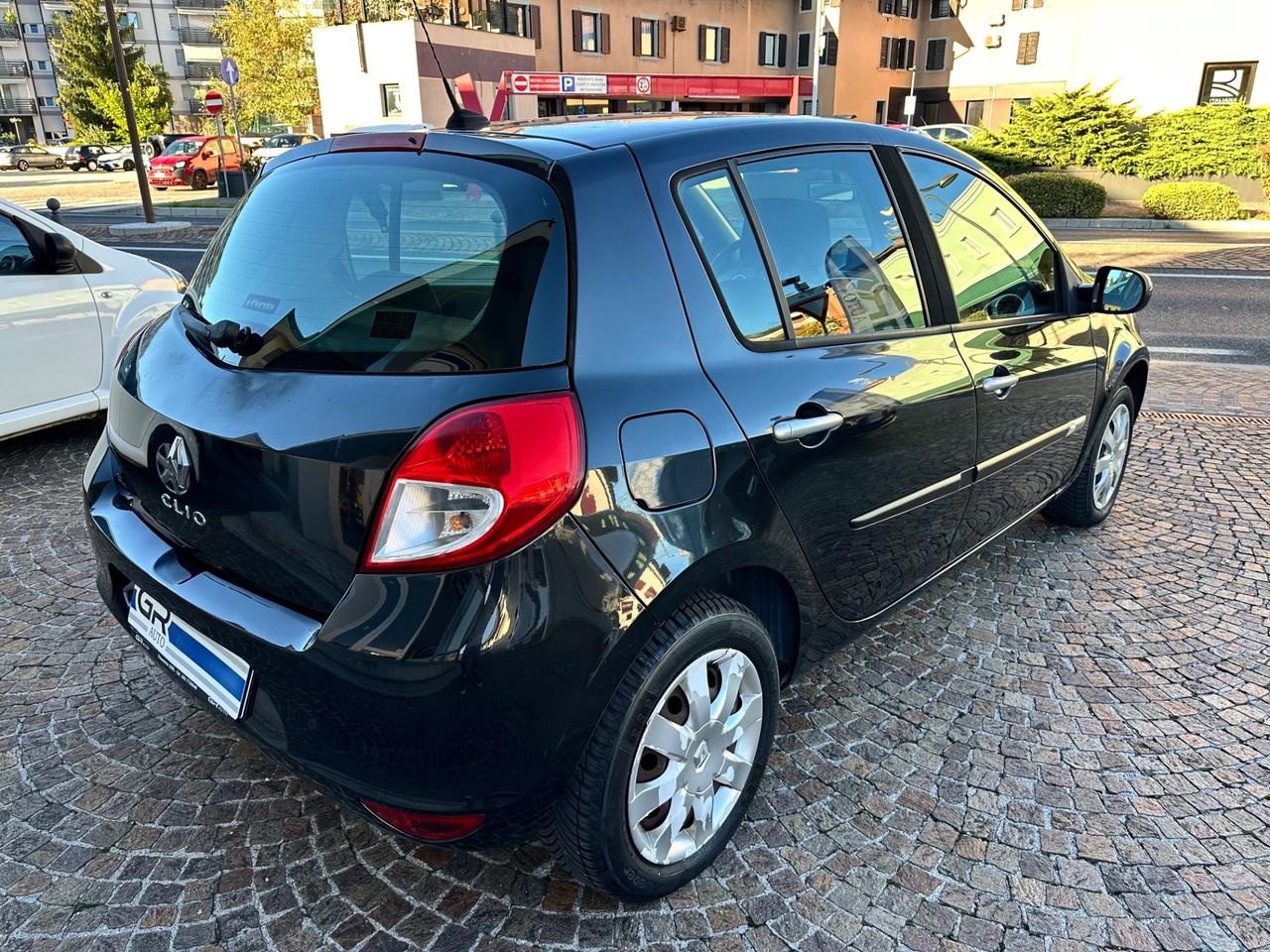 Renault Clio 1.2Bz 75Cv 5P Dynamique - Neopatentati