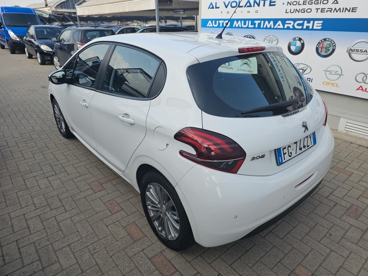 Peugeot 208 PureTech 82 5p. GPL Access