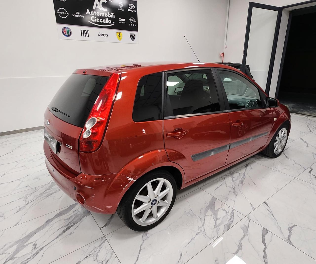 Ford Fiesta 1.4 TDCi 5p. Titanium