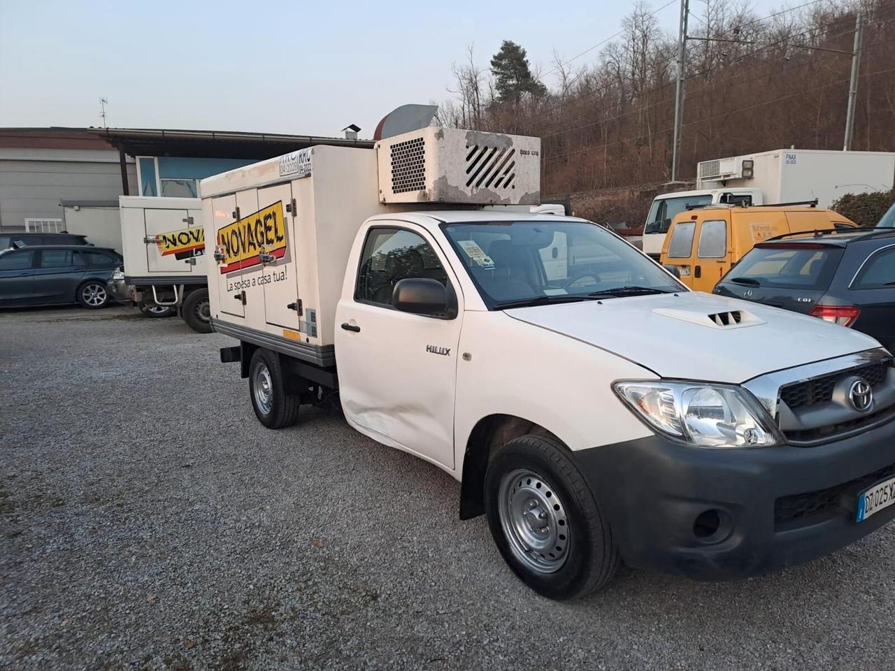 Toyota Hilux 2.5 D-4D 2WD 2p. Chassis & Cab 2010