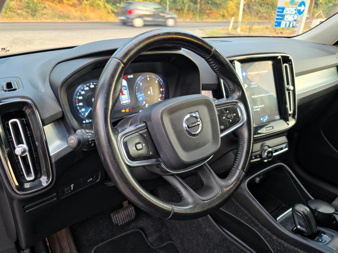 Volvo XC40 D3 Geartronic R-design CV-150 E6 Automatica NEO 2020
