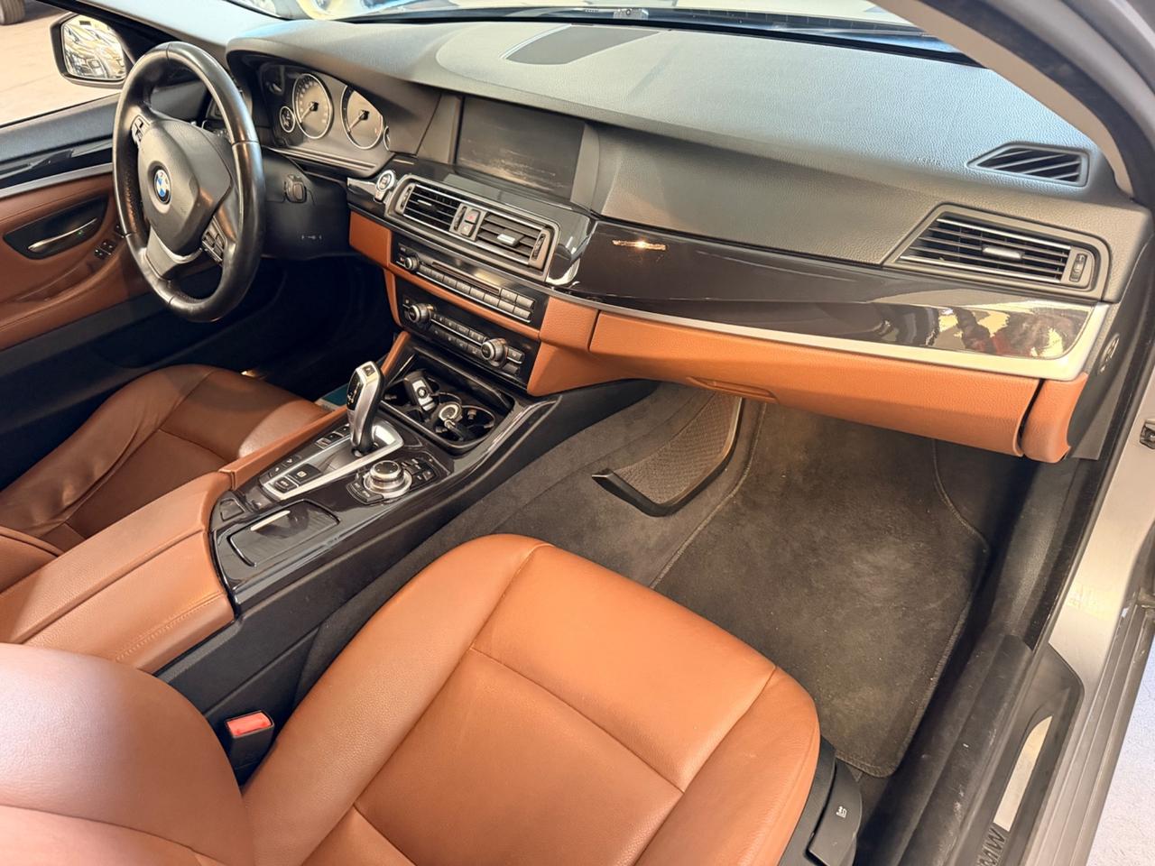 Bmw 525 525d xDrive Touring Luxury