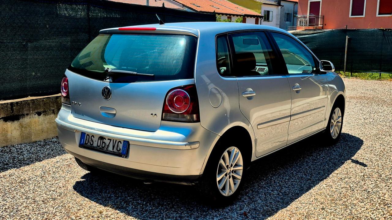 Volkswagen Polo 1.4 NEOPATENTATI