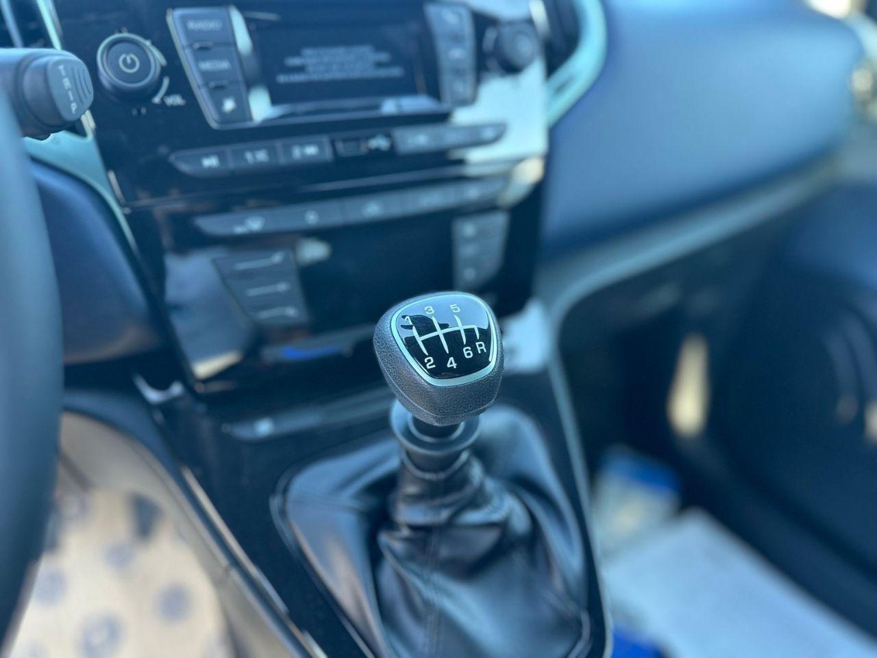 LANCIA Ypsilon III 2021 - Ypsilon 1.0 firefly hybrid Silver s&s 70cv