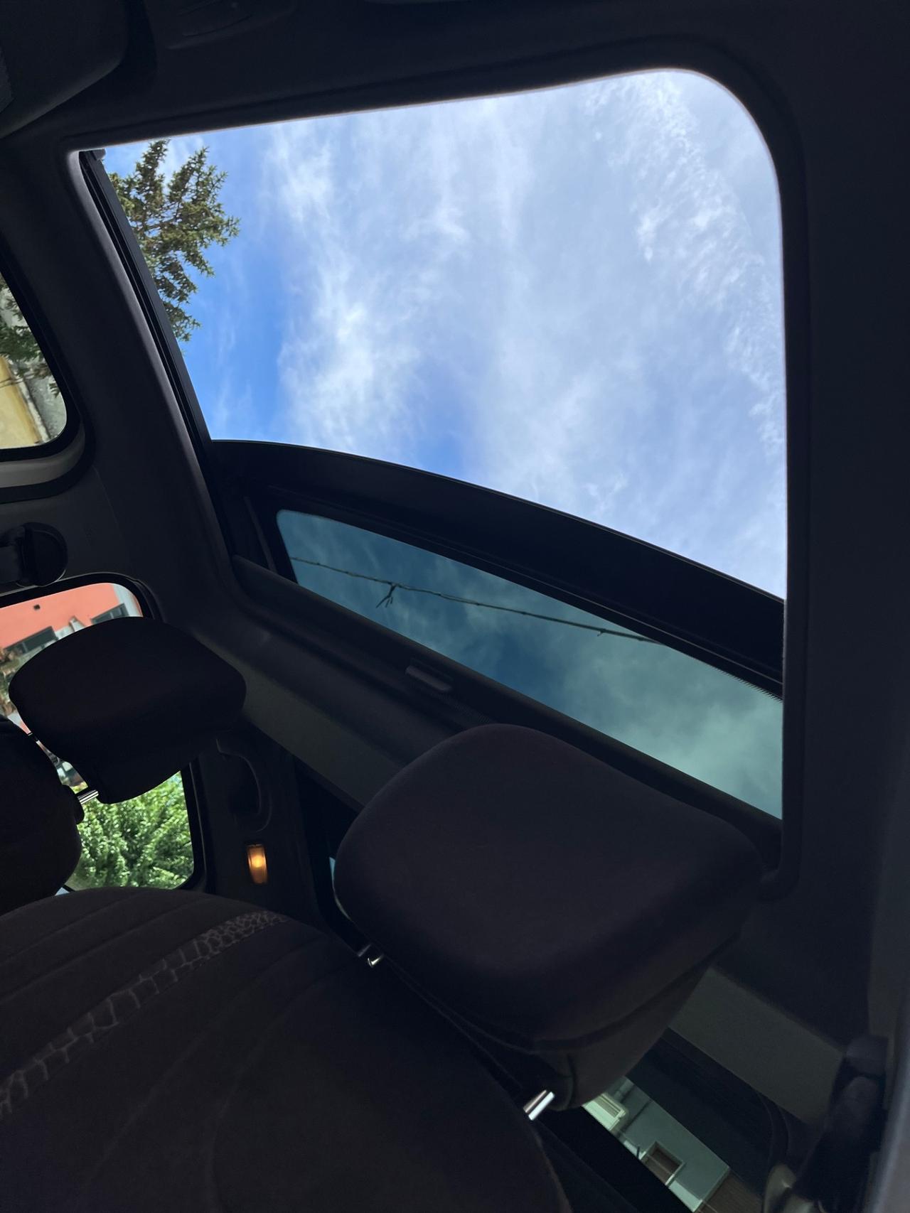 LANCIA YPSILON 5P CON TETTO PANORAMICO APRIBILE