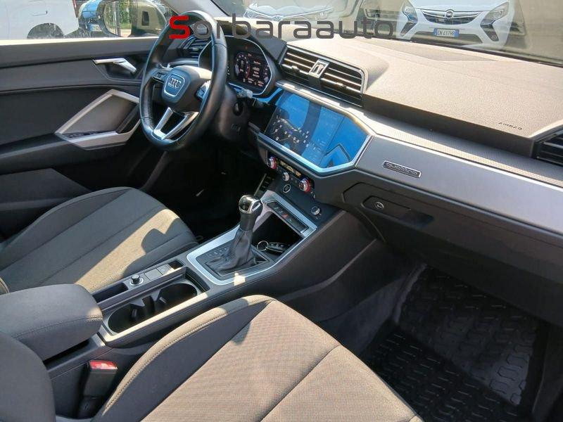 Audi Q3 Q3 40 2.0 tfsi Business Advanced quattro s-tronic.