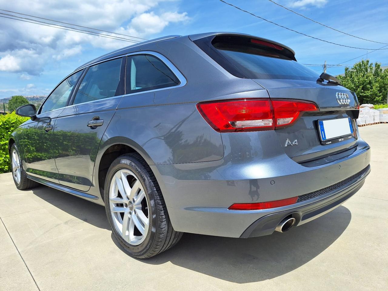 Audi A4 Avant S-LINE 2.0 TDI 150cv Automatica