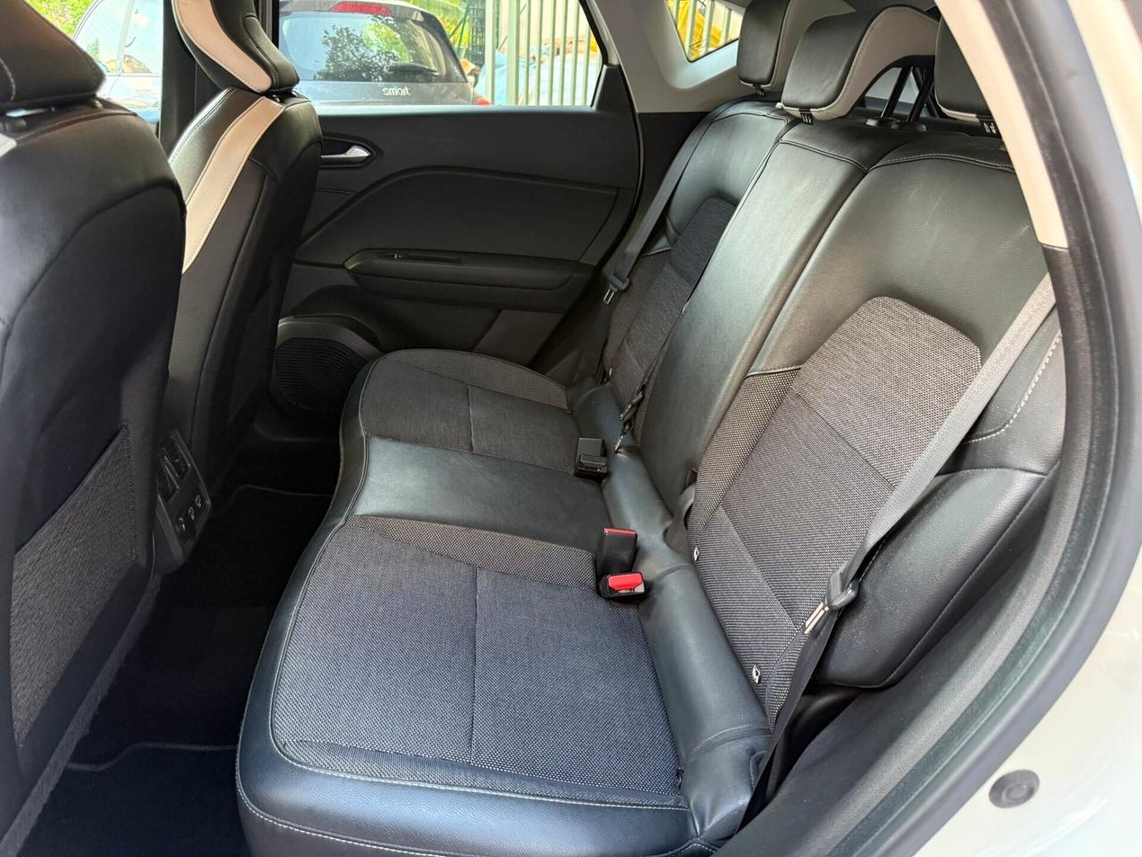 Renault Captur Blue dCi 115 CV EDC Intens