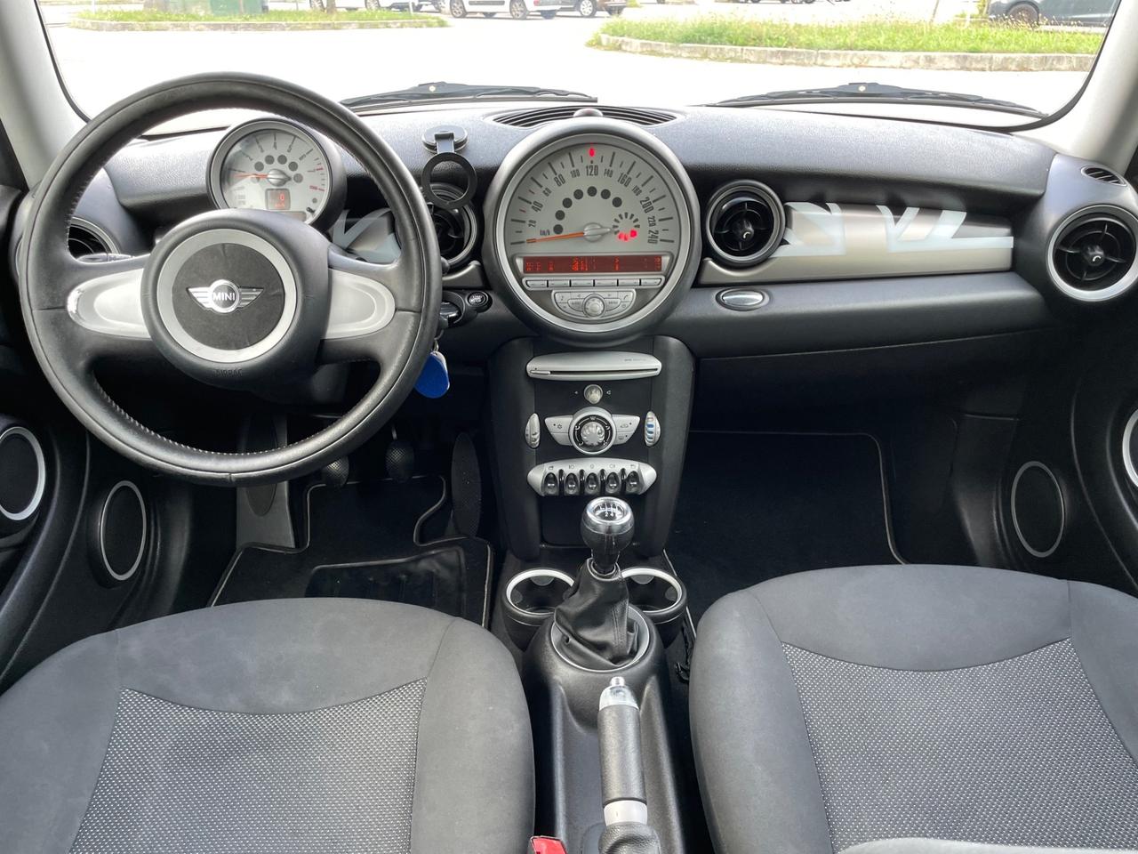 Mini 1.6 16V Cooper Pepper