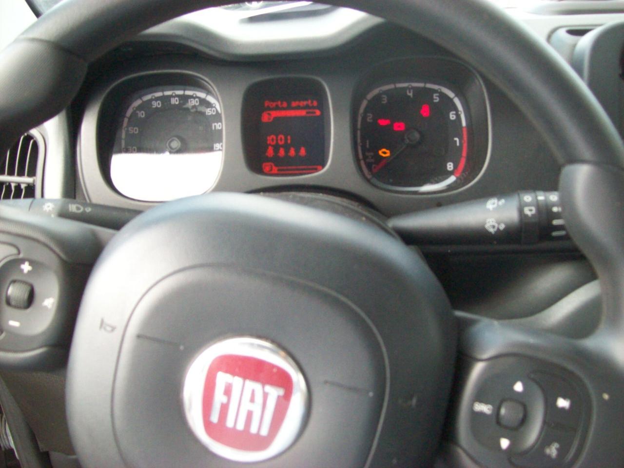 Fiat Panda 1.0 FireFly S&S Hybrid Garmin