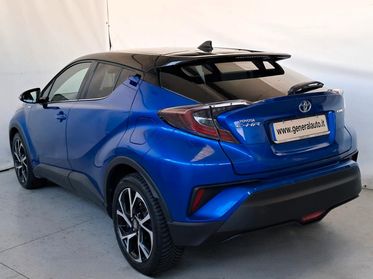 Toyota C-HR 1.8 Hybrid E-CVT Style