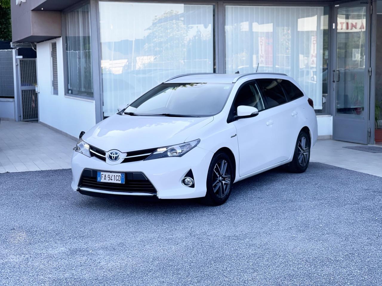 Toyota Auris 1.8 Hybrid 99CV E6 Neo - 2015