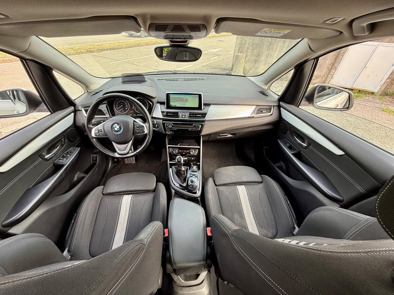 BMW 218i Active Tourer 136Cv OK NEOPATENTATI
